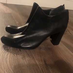 Aerosoles heelrest black ankle booties 8 nvr worn